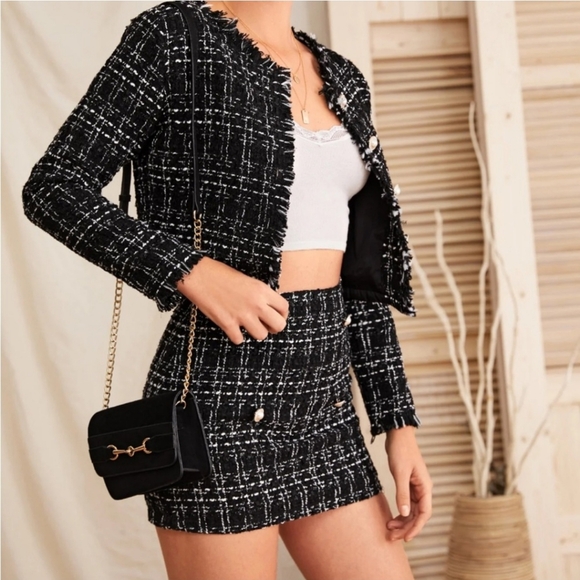 NWOT Raw Buttoned Front Frayed Trim Tweed Jacket - Picture 2 of 9